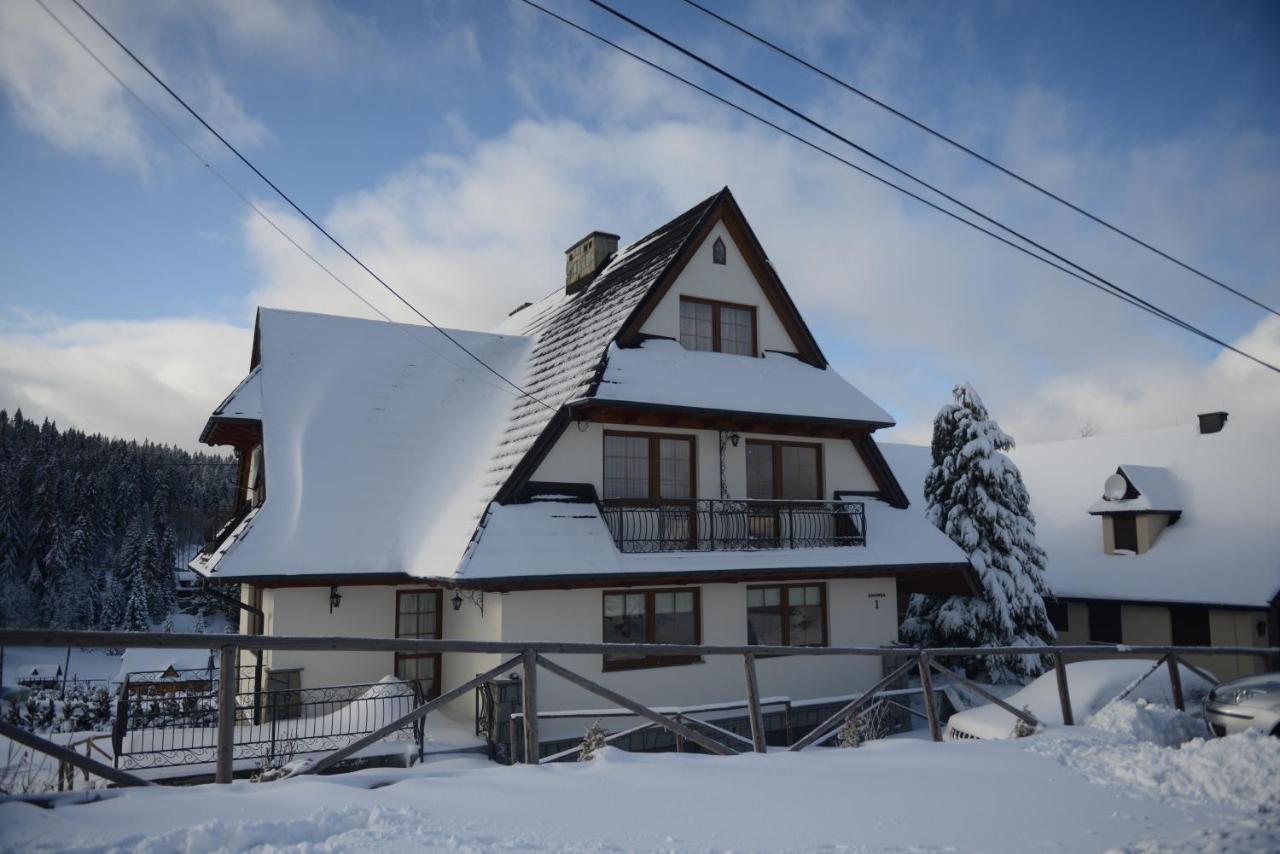 Udany Apartment Brzegi  Luaran gambar